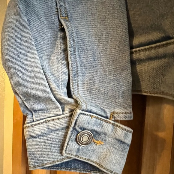 LNDN Medium Wash Denim Jacket with Cut Outs - Picture 4 of 7